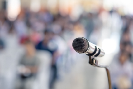 【Line Today】星鴻公益講座百人爆滿 房東求知如飢似渴