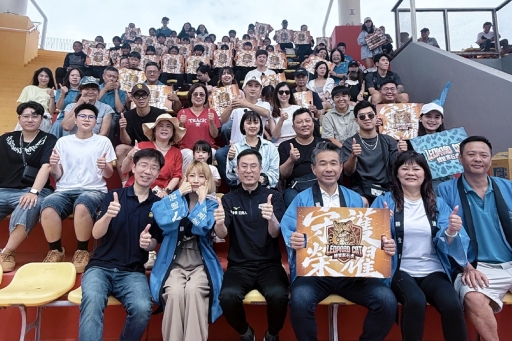 雨中應援熱血開打！星鴻租管力挺女壘主場首戰